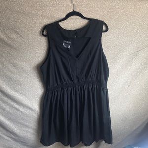 New Look Black dress w/ cutout back